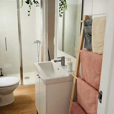 El De Margot Daire *